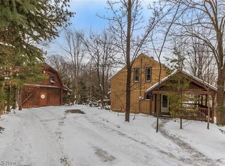 9045 W Mountain View Dr, Chardon, OH 44024