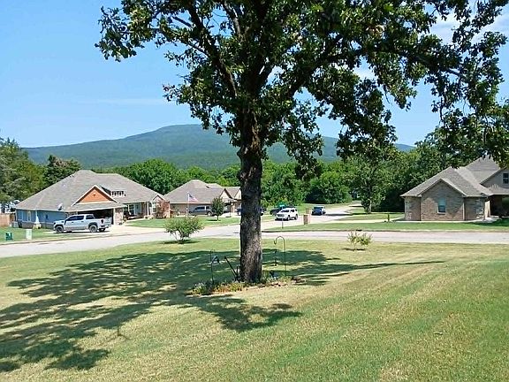 2nd image of 101 Eagle Ct