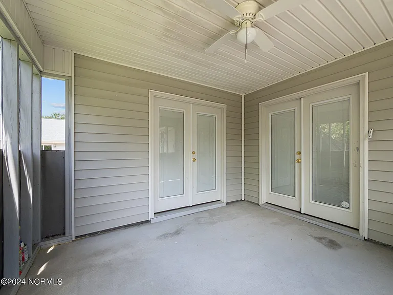 204 Jasmine Ln — Photo 10