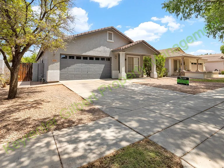 3676 E Bruce Ave — Photo 3