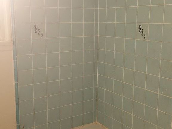 4th image of 1820 N San Antonio Ave