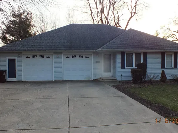 5647 Rosewood Ave, Monroe, MI 48161