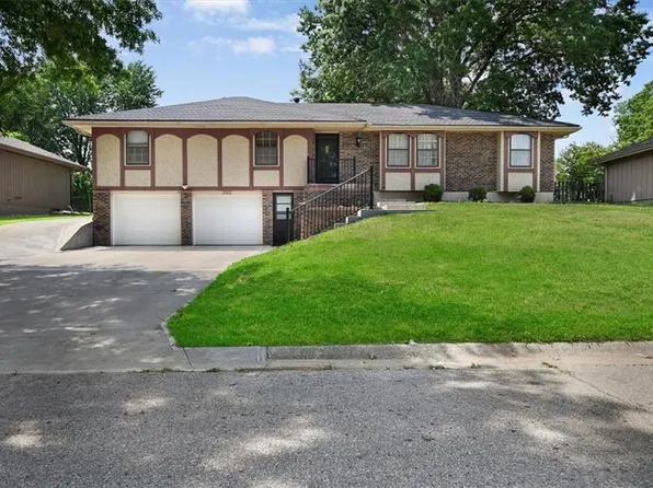 2322 N 83rd Ln, Kansas City, KS 66109
