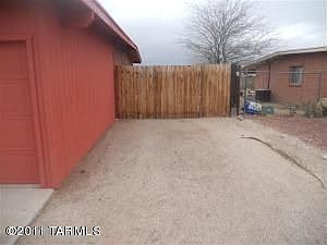 4th image of 6933 N Starshine Dr