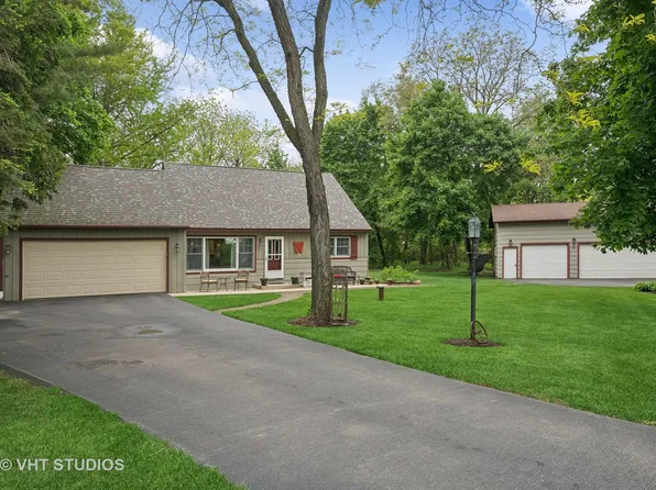 16952 W Jonathan Ln, Gurnee, IL 60031