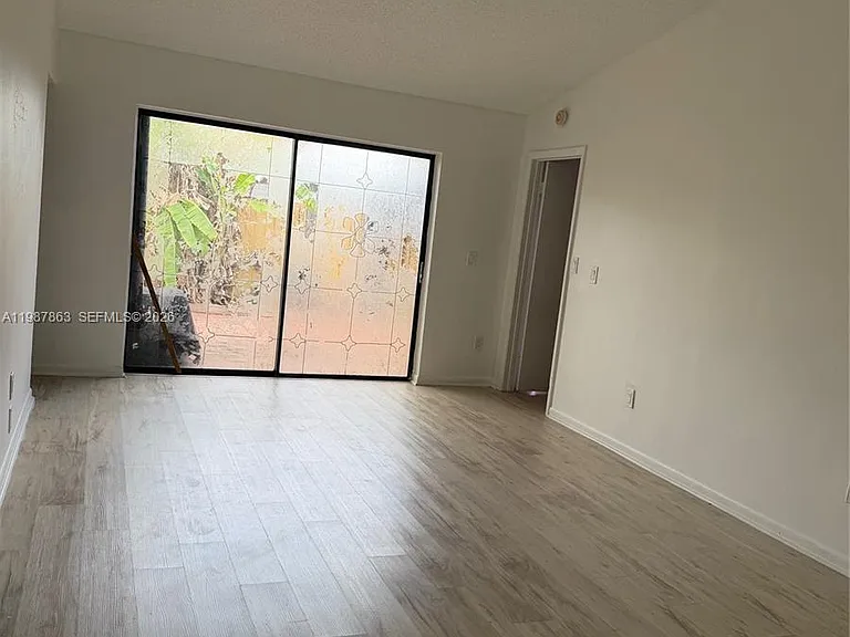 1419 Yellowthroat St — Photo 6