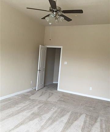 5th image of 146 Barrington Ln