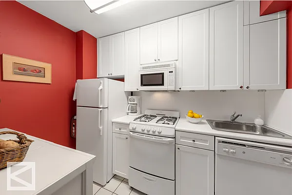 Sold by Douglas Elliman | media 6