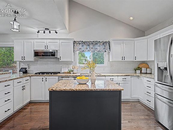 3rd image of 3850 Wolcott Pl