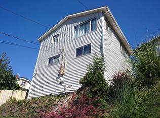 3832 37th Ave S, Seattle, WA 98118
