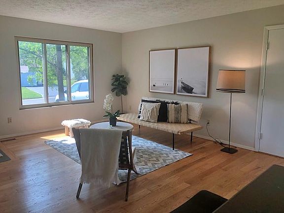 4th image of 17 Stargrass Ln