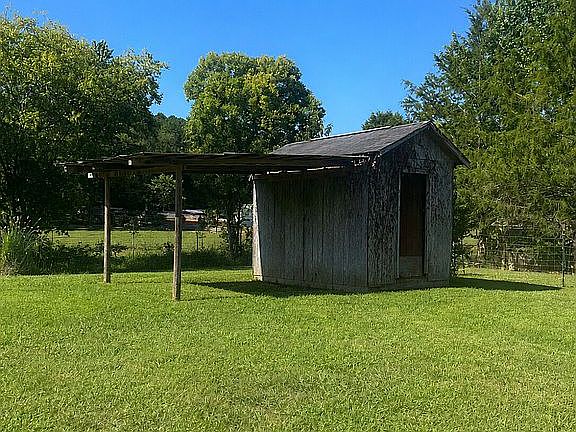 5th image of 1926 McGhee Rd