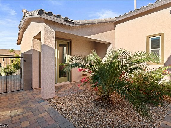 5th image of 2079 Port Royal Dr