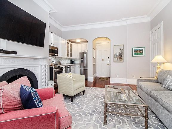 2nd image of 271 Dartmouth St #22-L