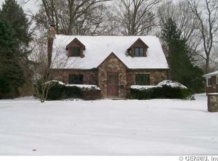 136 Ellingwood Dr, Rochester, NY 14618