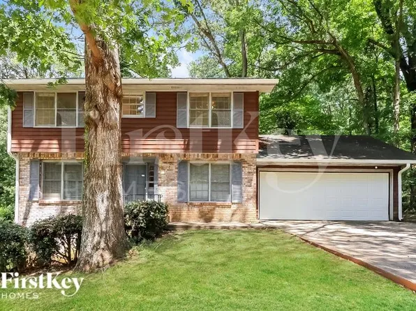 632 Bralorne Dr, Stone Mountain, GA 30087