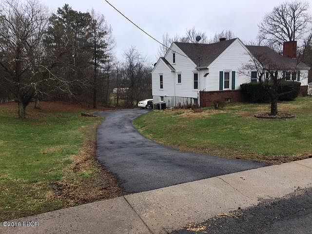 1st image of 318 E Poplar St