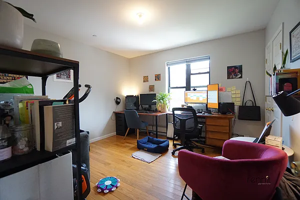 Rented by Rennit Inc. | media 30