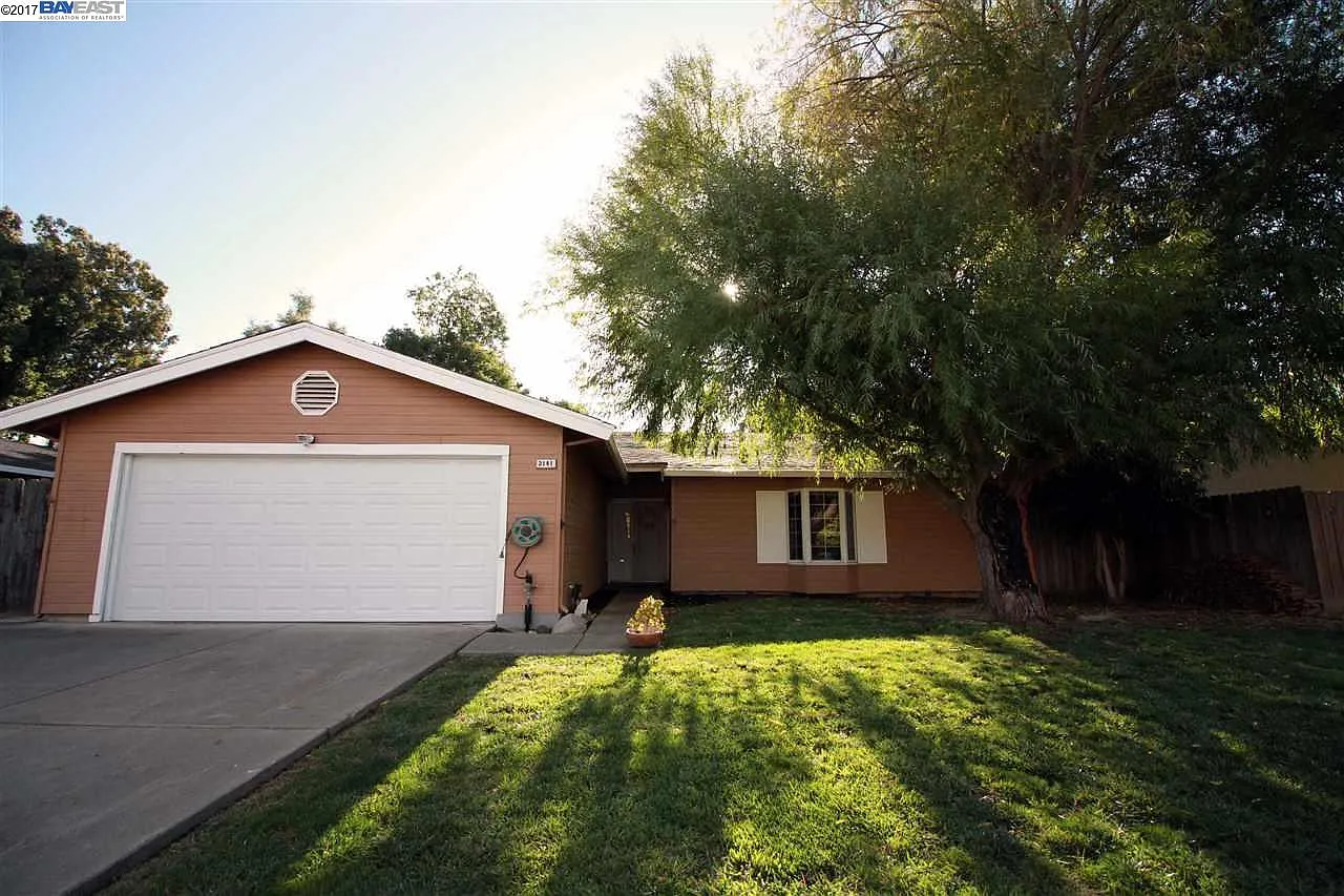 2141 Freeman Ct photo 1