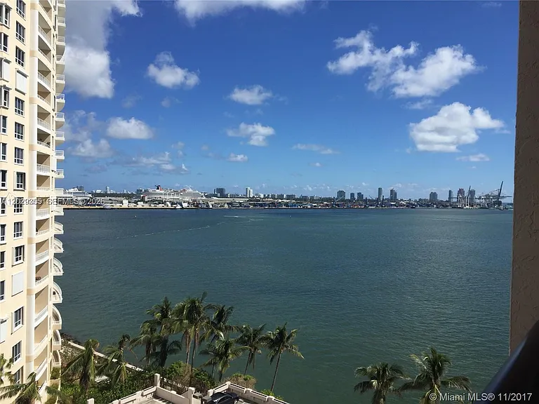 540 Brickell Key Dr #1122 — Photo 6