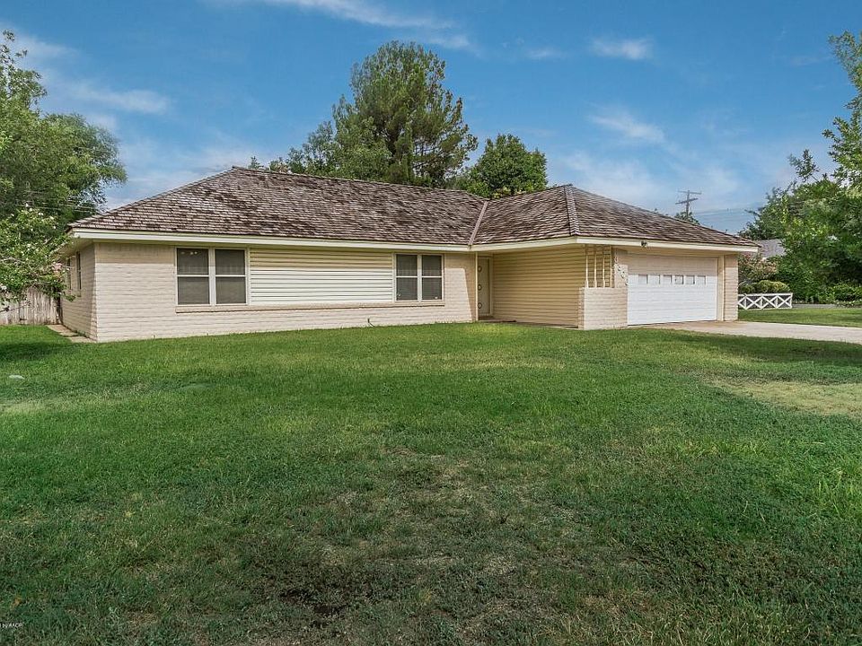 1st image of 3306 Palmer Dr