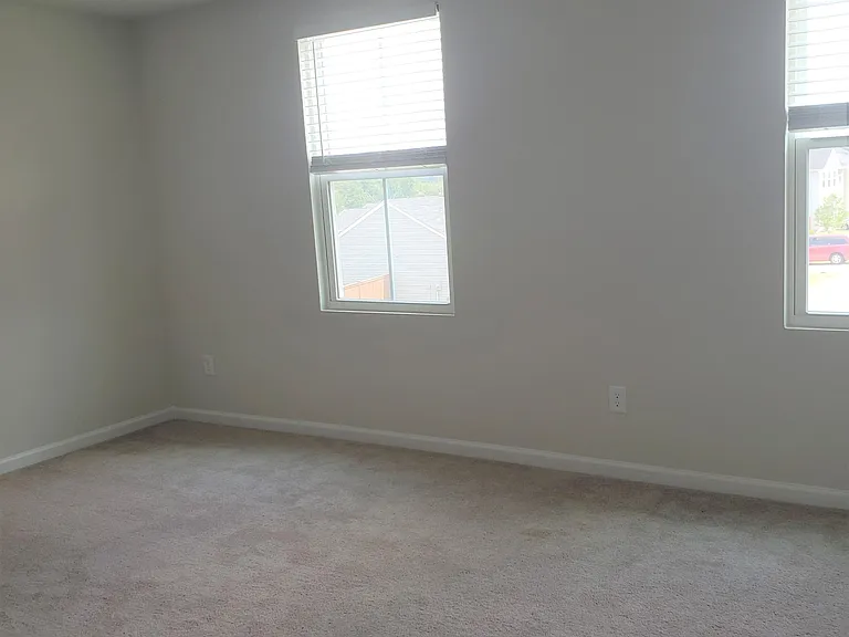 340 Maplestead Farms Ct — Photo 11