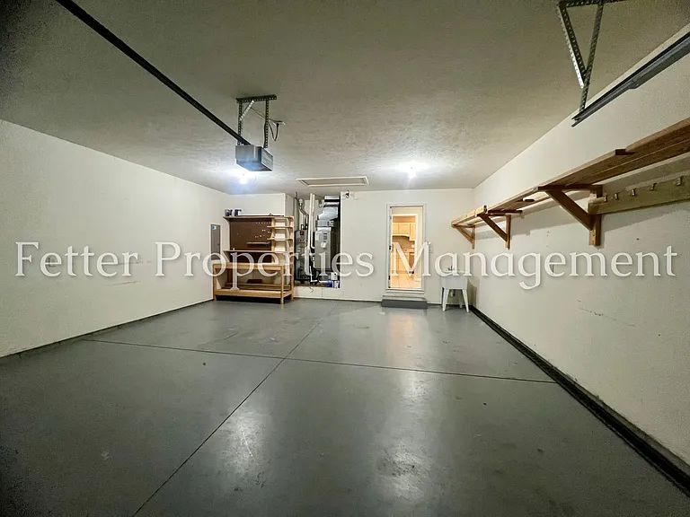 4595 Miranda Dr — Photo 23