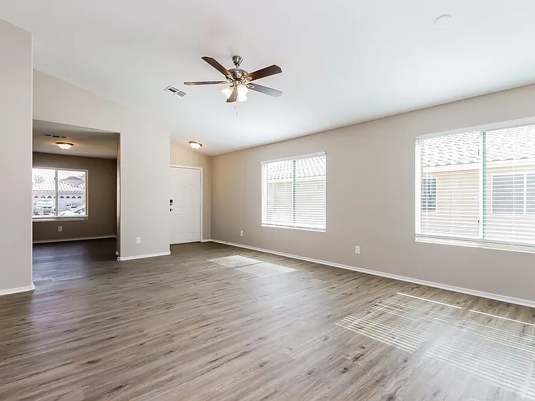 8748 E Crescent Ave — Photo 6