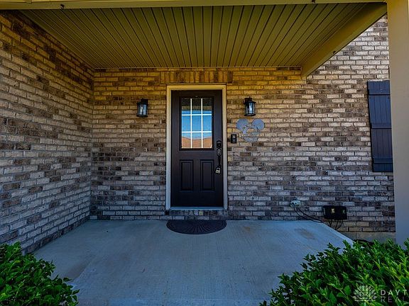 3rd image of 1222 Sierra Ridge Dr