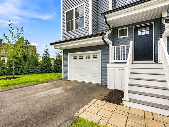3rd image of 274 Providence Rd #8