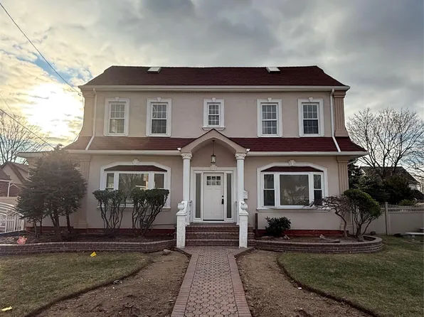 810 Wallace Avenue, Baldwin, NY 11510