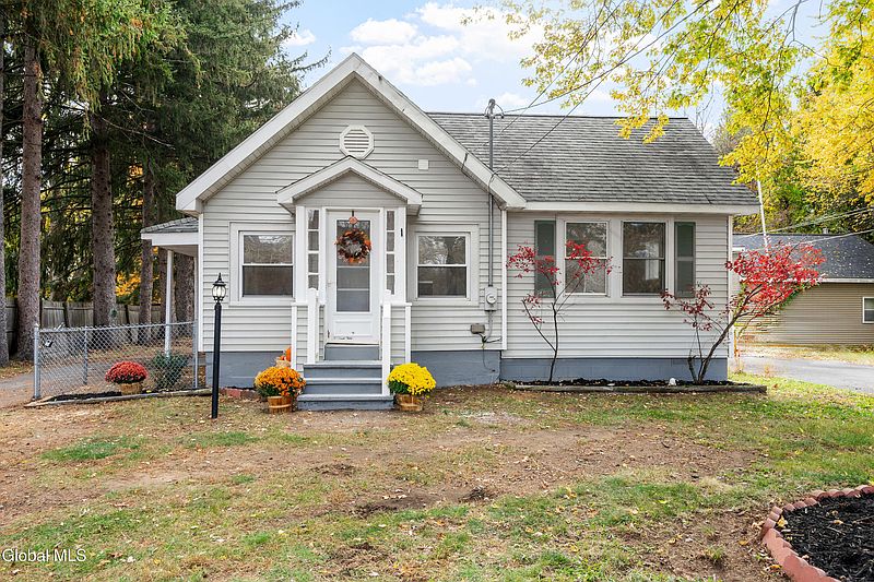 2nd image of 158 Lincoln Avenue