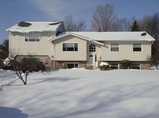 4271 Oregon St, Perry, OH 44081