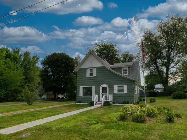 406 Senator St, Conneaut, OH 44030