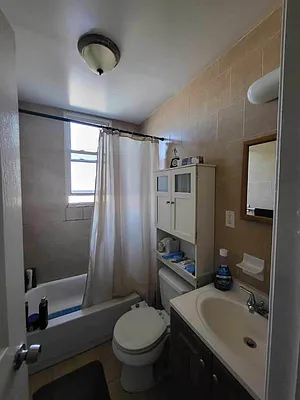 Rented by Metropolis International Realty Inc. | media 7