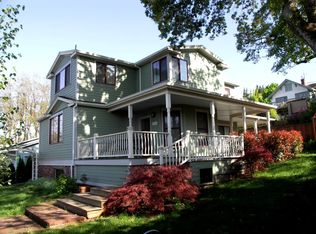 3 N 13th St, Hood River, OR 97031