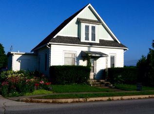 617 N Walnut St, Etna Green, IN 46524