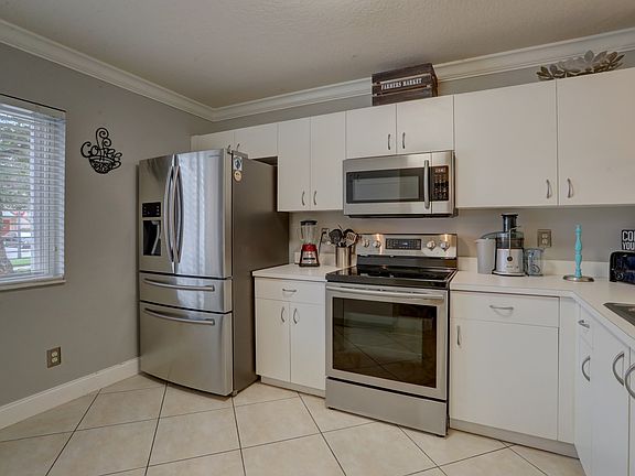 4th image of 20860 NW 3rd Ct