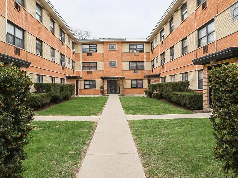 1652 W Pratt Blvd #1N — Photo 10