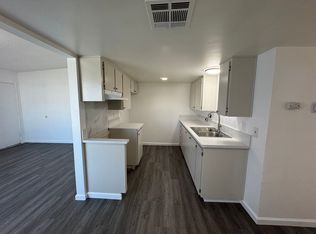 814 17th St APT 25, Bakersfield, CA 93301