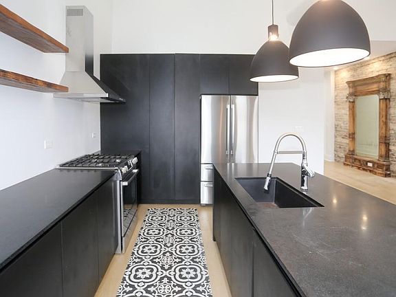2nd image of 3433 W Fullerton Ave #1E