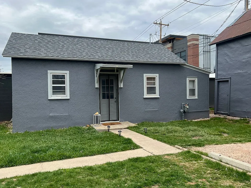 700 N 5th St