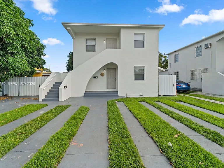 255 Beacom Blvd #DOWNSTAIRS — Photo 2