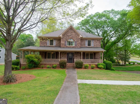 225 Parkview Dr, Cartersville, GA 30120