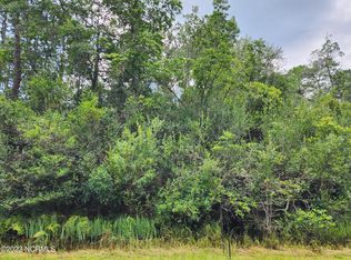 101 Sparrow Rd #L, Southport, NC 28461