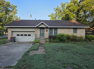 502 Meadowlark Ln, Commerce, OK 74339
