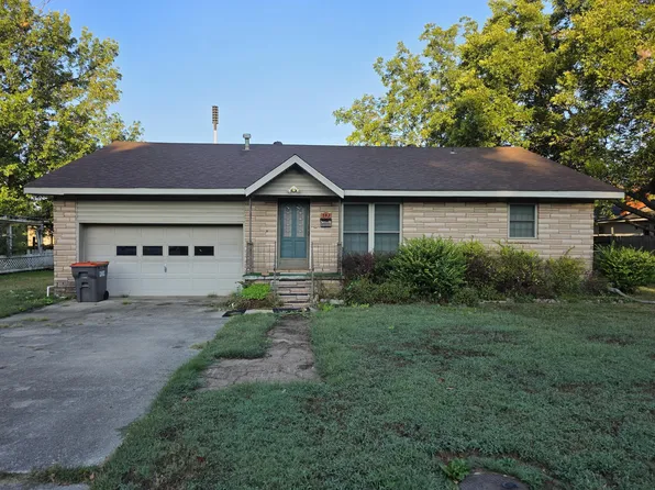 502 Meadowlark Ln, Commerce, OK 74339