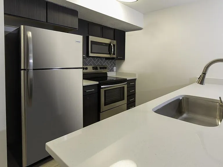 Ridgeview Apartments — Photo 9
