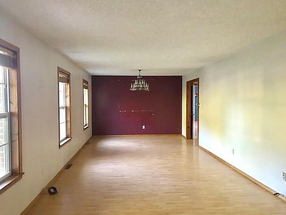 4th image of 1319 Palm Ave