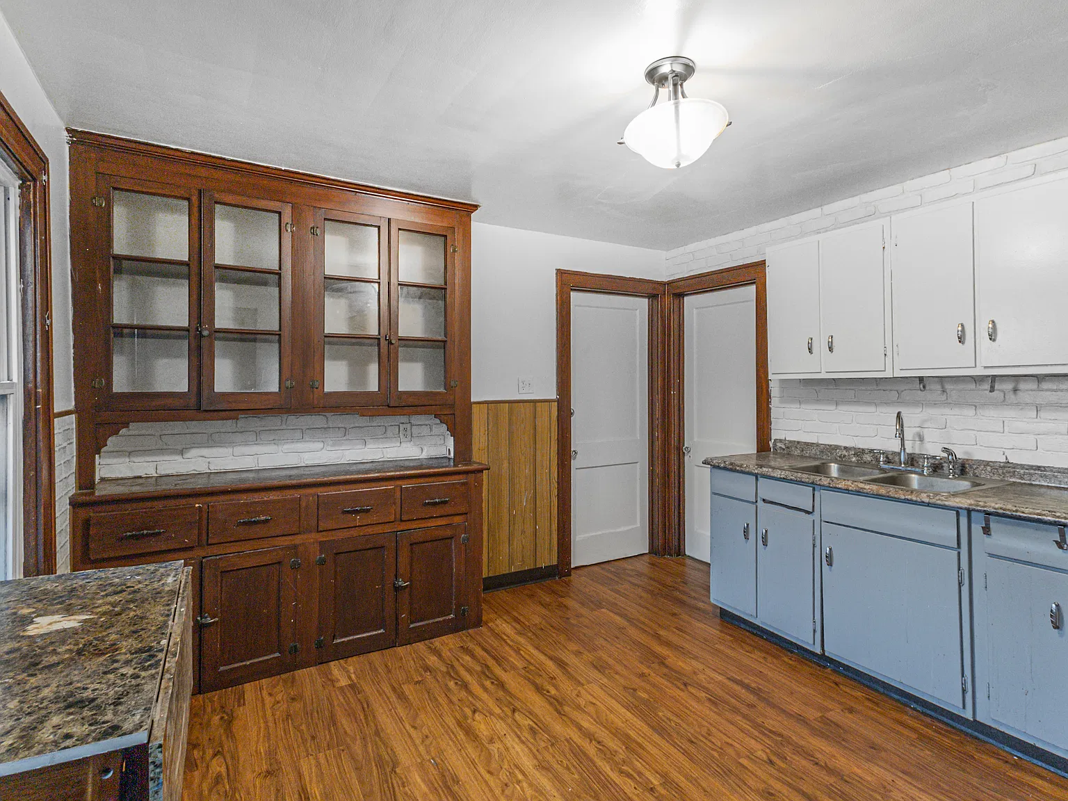 2 bed, $1,200 — Photo 3